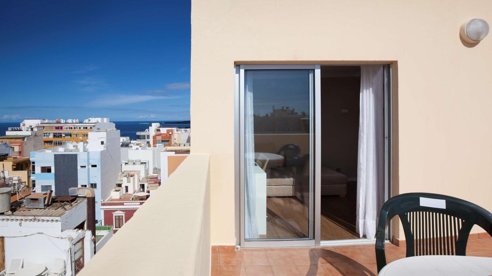Nh Las Palmas Playa Las Canteras Exterior photo